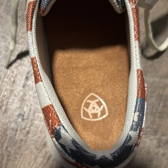 Ariat Hilo Distressed American Flag mock toe slip on loafer, FLX Foam cushion - Picture 7 of 10